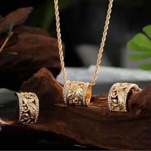Elegant Hawn gold scroll Pendant Necklace